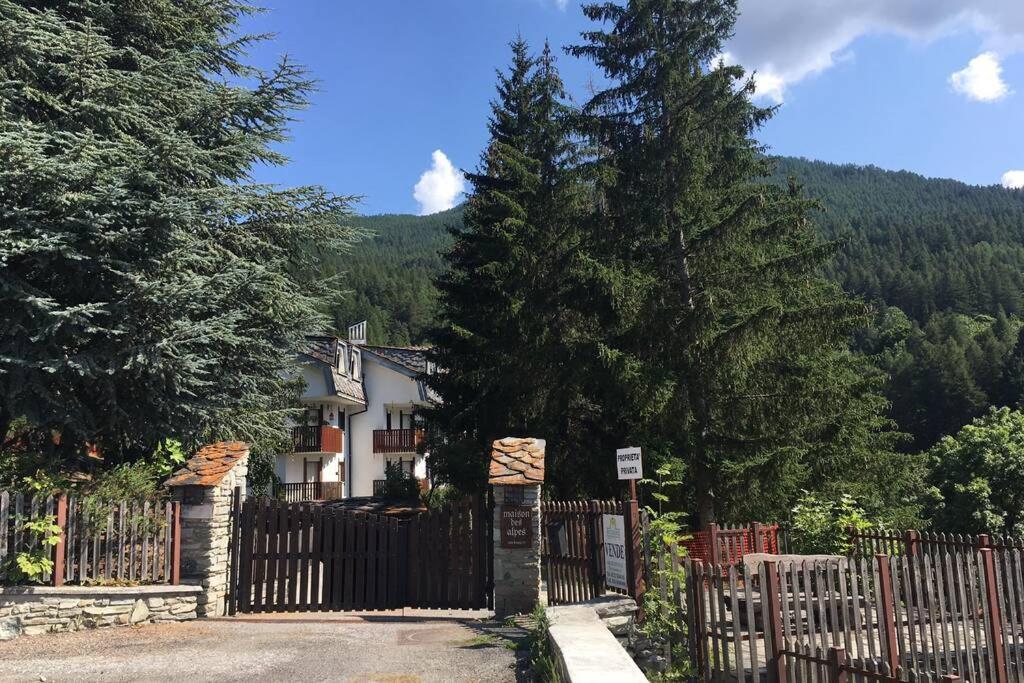 Maison Des Alpes Mansarda เซาเซดุลซ์ ภายนอก รูปภาพ